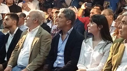 Dos lanzamientos presidenciales, dos peronismos y... dos Scioli