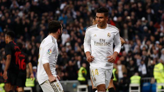 Real Madrid le ganó a Sevilla quedó líder y le puso presión a Barcelona