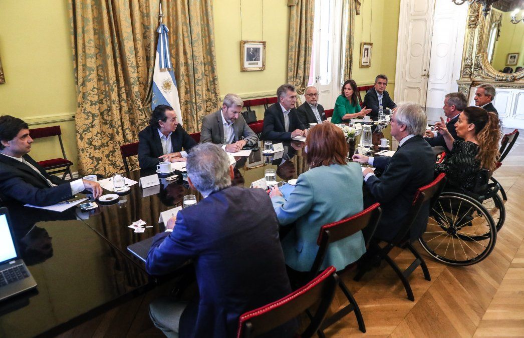 Macri analiza en reunión de Gabinete en Rosada la situación en Bolivia