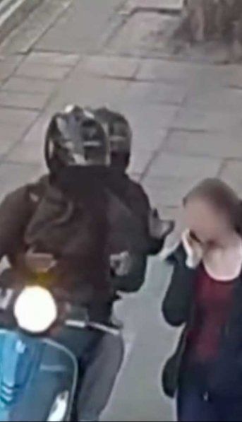 Inglaterra implementó una particular forma de detener a los motochorros: chocándolos