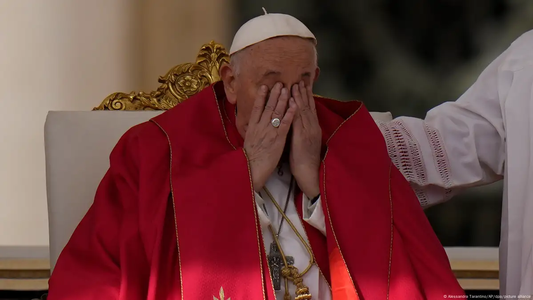La salud del Papa Francisco: el Vaticano informó que tiene neumonía bilateral