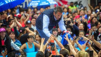 Sergio Massa desafió a la oposición a que levante la mano para bajarle impuestos a los que menos tienen