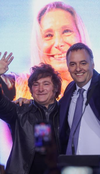 Ganó Manuel Adorni con el 30%, Santoro fue segundo y el PRO quedó tercero