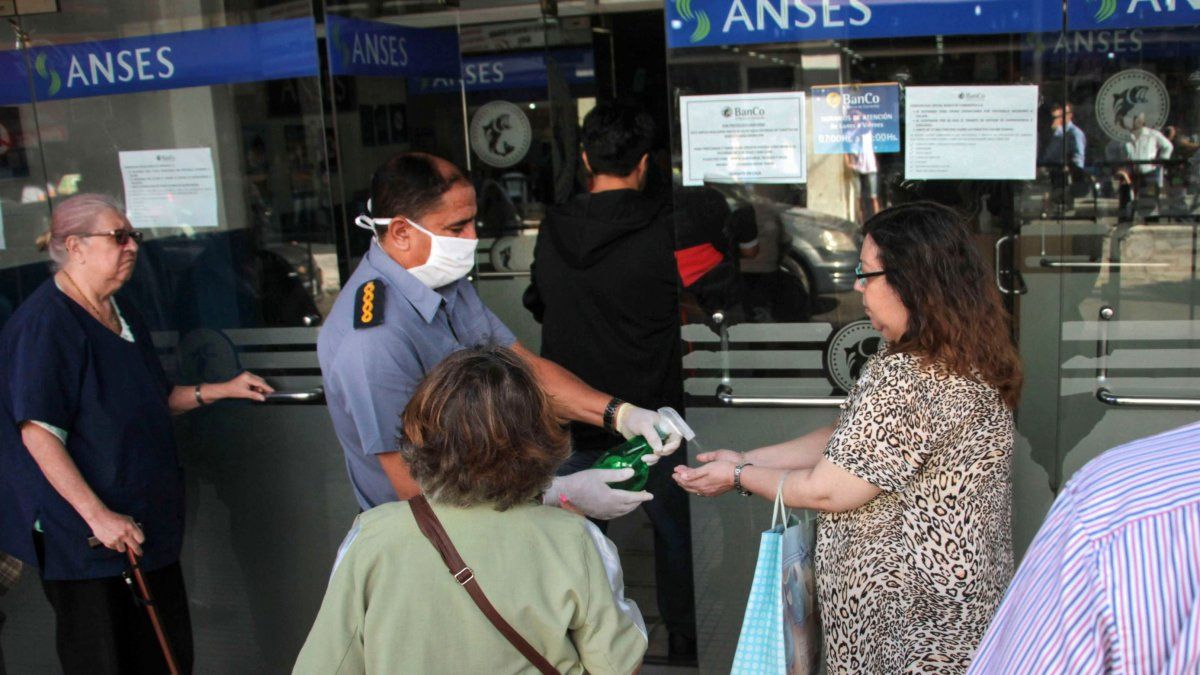 Las jubilaciones aumentarán un 7,5% a partir de septiembre