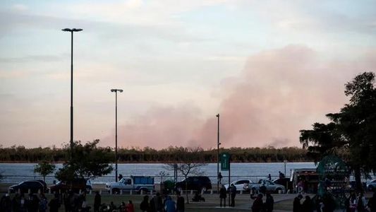 Hay un intenso olor a humo en la Ciudad y la zona norte del conurbano por los incendios en el Delta