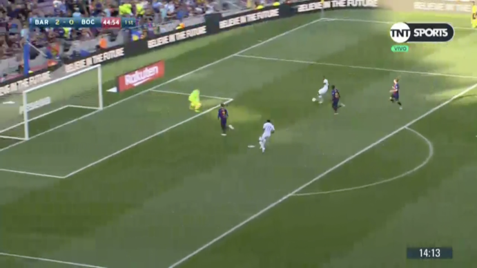 El palo, primero, y Umtiti, después, le negaron el descuento a Boca