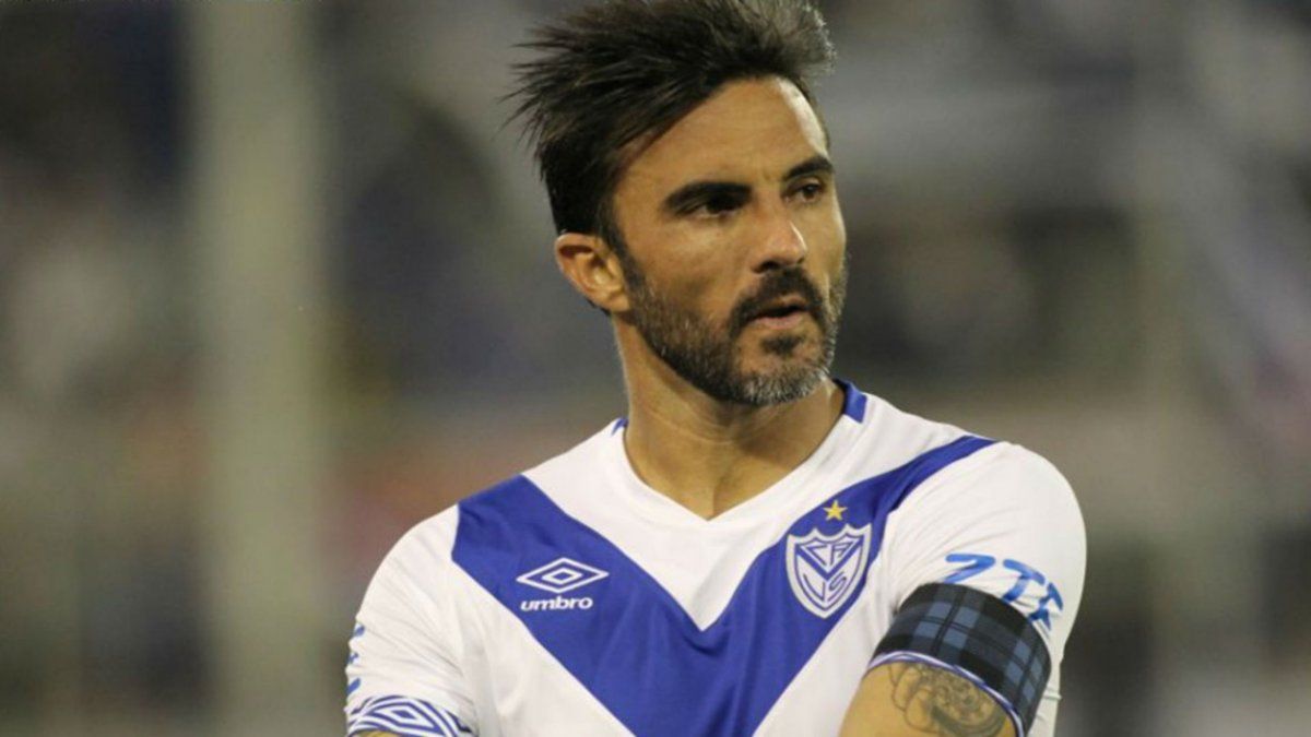 Cubero explicó por qué es imposible que Mauro Zárate vuelva a Vélez