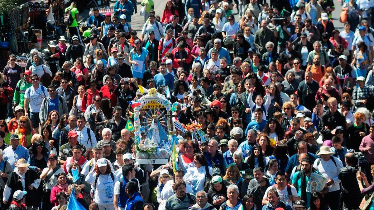 La tradicional caminata hacia la Basílica reunirá este fin de semana a cientos de miles de fieles bajo el lema “Madre