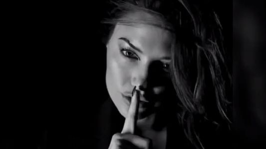 Jujuy Jiménez se mostró en ropa interior y al natural: Más amor, menos odio