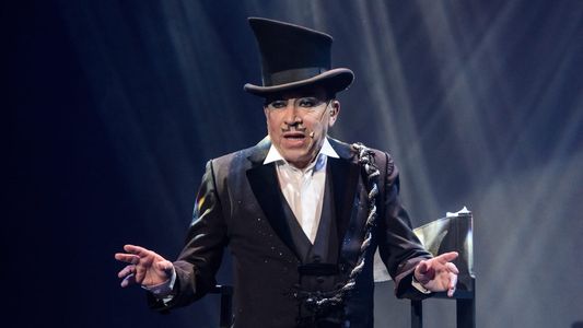 Así vuelvo, la obra de Aníbal Pachano brindó una función especial en el Teatro Regina