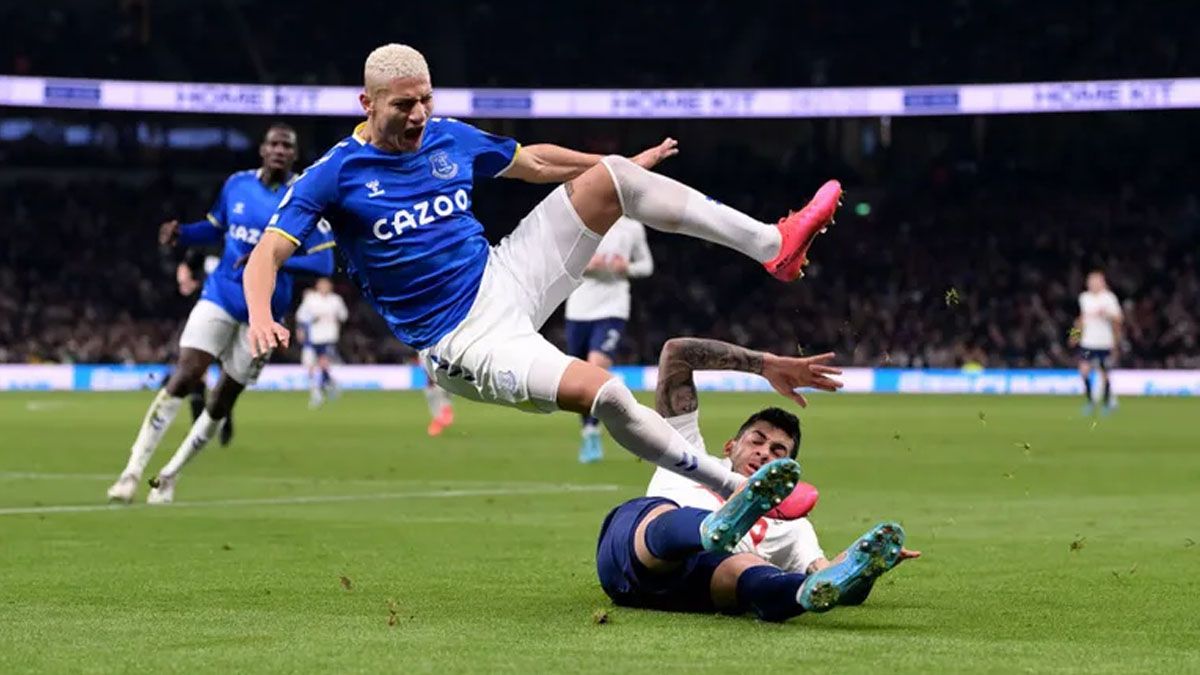 Cuti Romero y Richarlison ahora son compañeros en el Tottenham.&nbsp;