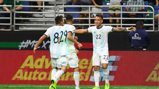 Lautaro Martínez le marcó un triplete en media hora a México y lleva un impresionante promedio en la Selección