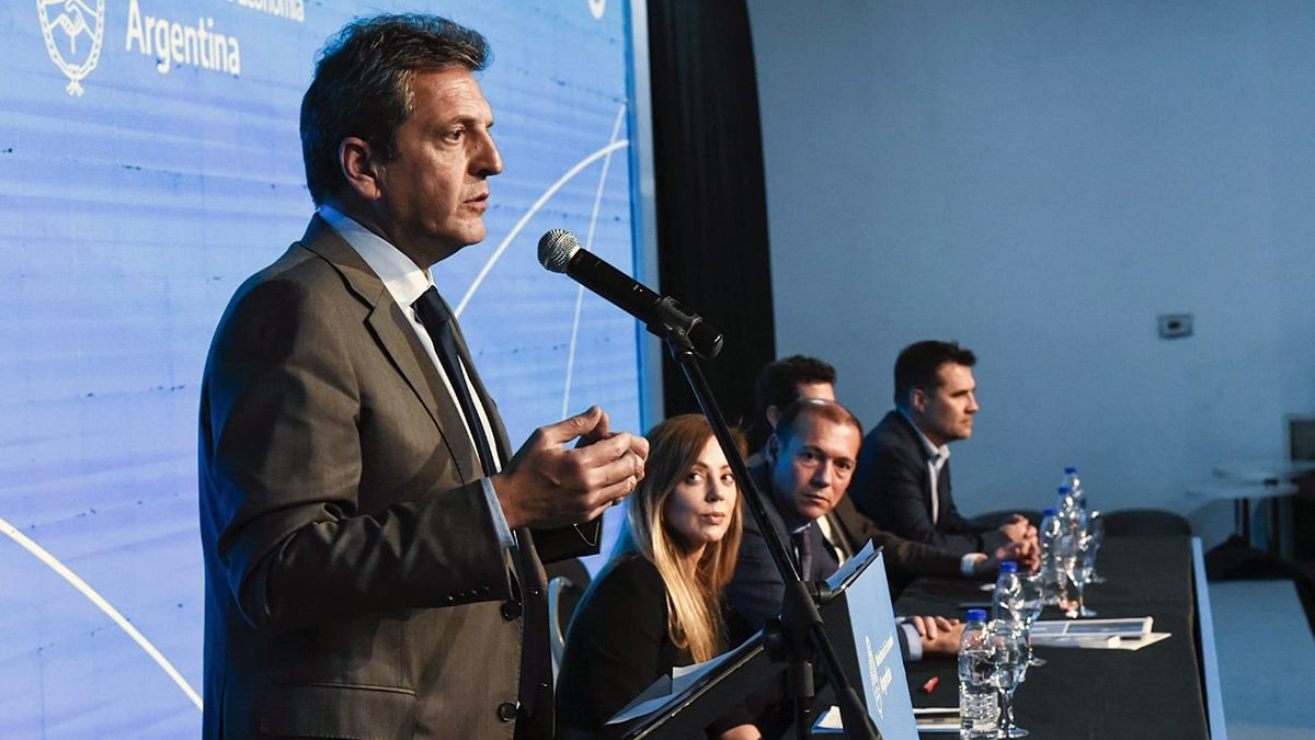 Sergio Massa buscará convertir los planes sociales en trabajo formal. (Foto: Twitter Sergio Massa)