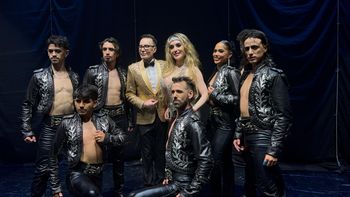 Con nuevas imitaciones y la ovación del público, Fátima Florez abrió la temporada teatral cordobesa