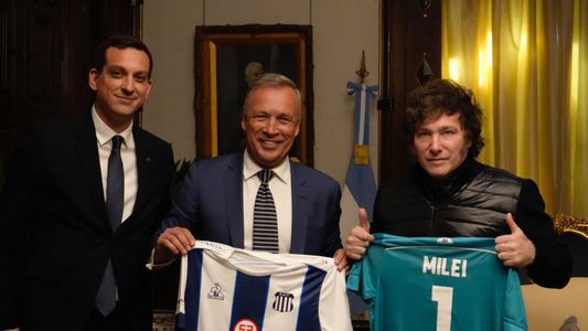 Milei recibió en Casa Rosada al presidente de Talleres de Córdoba, Andrés Fassi