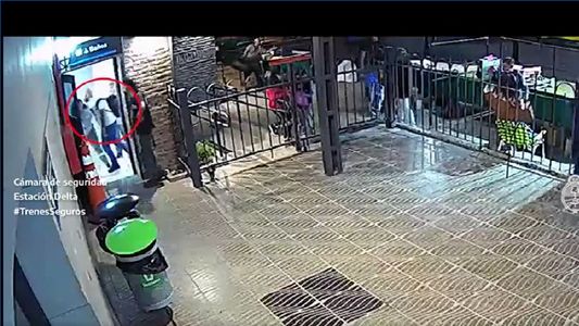 Violencia sin fin: le pegó a una empleada del tren porque le pidió que esperara para usar el baño