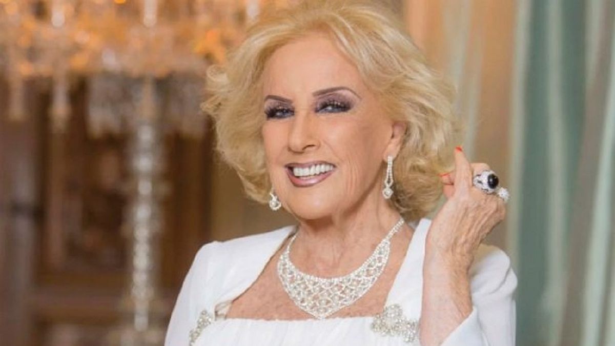 -Mirtha Legrand-