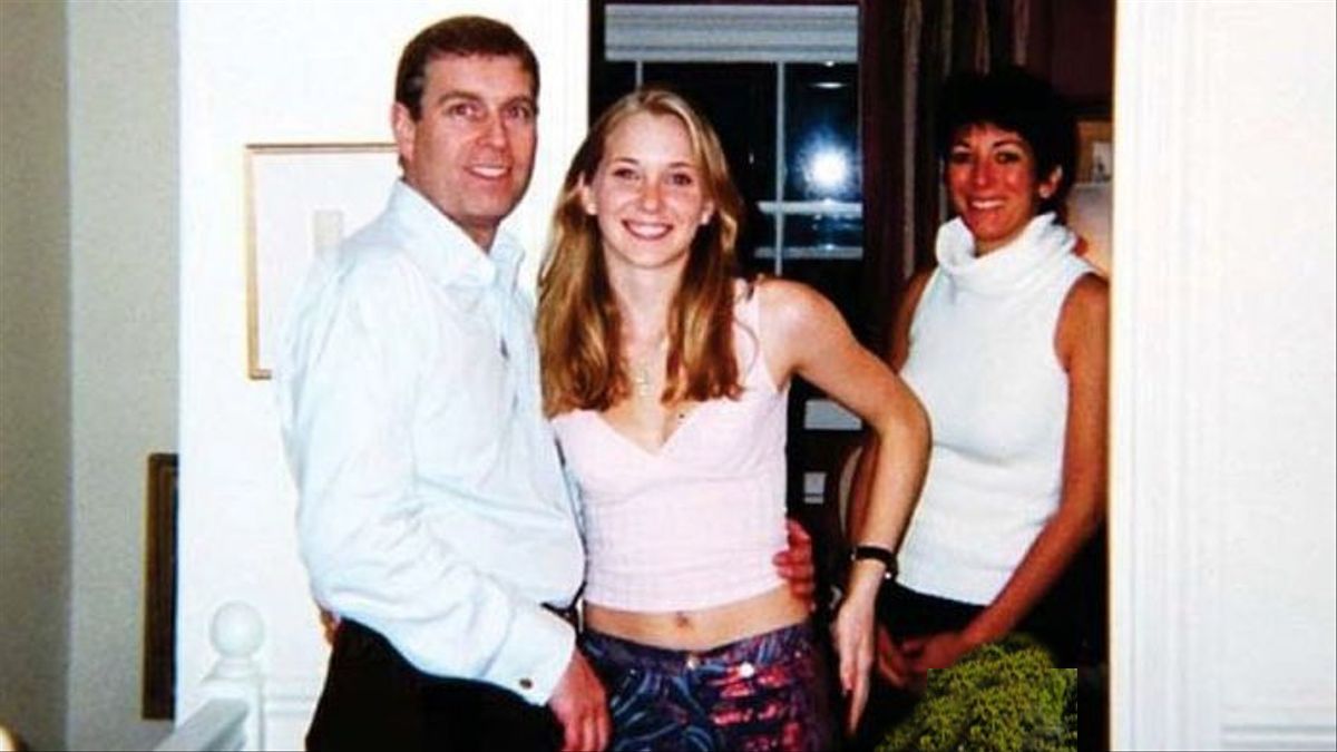 Fotos comprometedoras: el Príncipe Andrés y la joven Virginia Giuffré (Foto: Archivo)