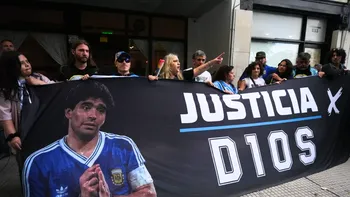 Juicio por Maradona: el impactante video del cuerpo, la reacción de Gianinna y nuevas declaraciones