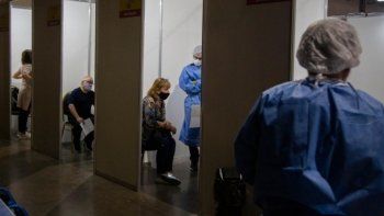 Vacunas COVID-19 en CABA: 24.842 vacunados el 04 de mayo de 2021