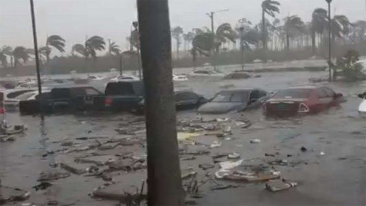 Dorian, tras la destrucción en Bahamas, el huracán bajó a categoría 3