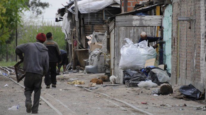 En septiembre, una familia tipo necesitó más de 34 mil pesos para no ser pobre