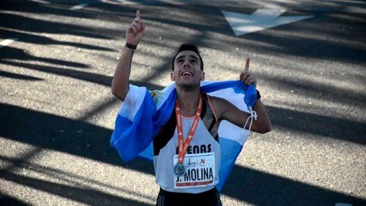 Media maratón de Buenos Aires: la historia del primer argentino en cruzar la meta