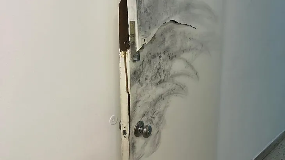 Puerta del despacho de la Presidencia del Comit&eacute; Nacional UCR, perteneciente a Mart&iacute;n Lousteau.