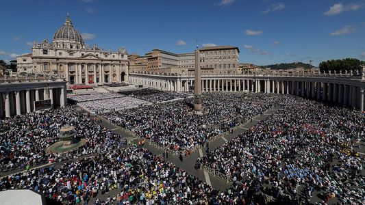 Las fotos del conmovedor funeral del papa Francisco: la masiva despedida en San Pedro