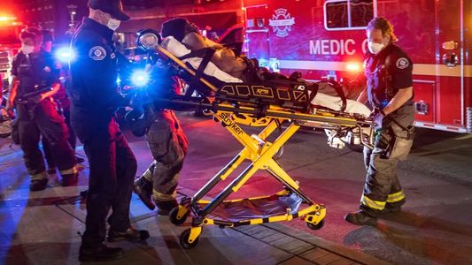 Un repartidor de pizza le salvó la vida a cinco menores que estaban en una casa en llamas