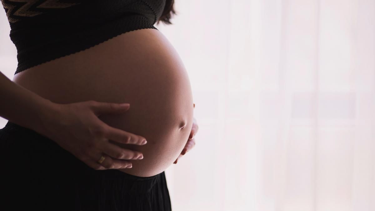 La mujer anunció que está embarazada de Hugo