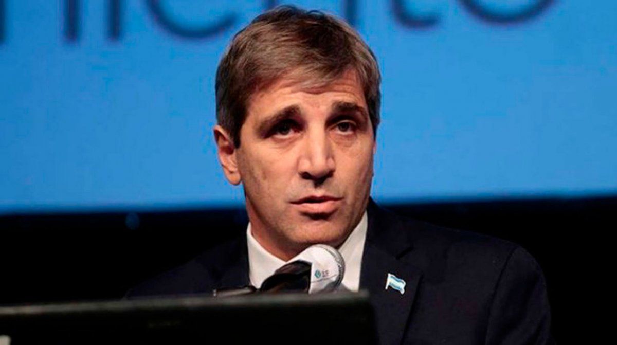 Renunció el presidente del Banco Central, Luis Caputo