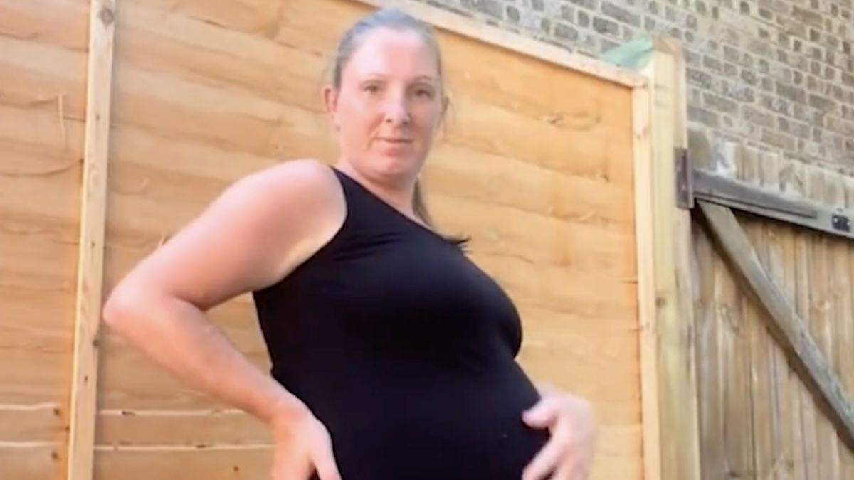 Una mujer tuvo a su hijo