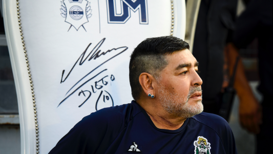 La Superliga de Maradona: las 10 mejores fotos del 10 en su regreso al fútbol argentino