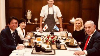 Quién es Moshe Segev, el chef que sirvió el postre en un zapato y provocó un escándalo diplomático