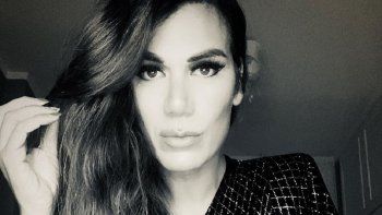 El recuerdo de Flor de la V sobre su casamiento: Una travestí de zona sur se puso un hermoso vestido blanco
