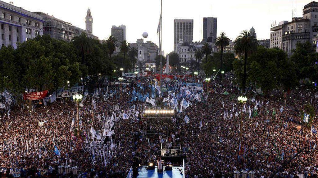 Cristina Kirchner convocó a movilización a Plaza de Mayo para anunciar la estrategia electoral