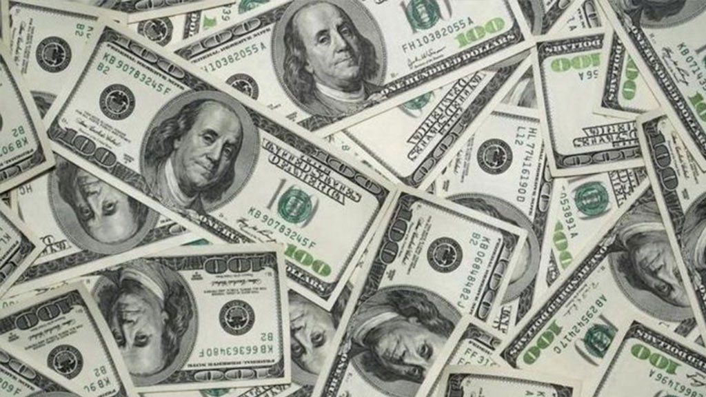 Para controlar la escalada del dólar, el Gobierno lanzó un paquete de medidas