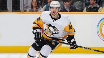 Conmoción por el jugador de hockey que murió decapitado: la despedida del club y de su novia