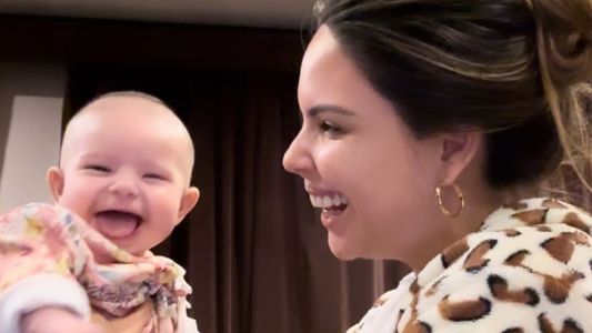 Barby Franco compartió el primer baño en el jacuzzi de su hija Sarah y enterneció a todos: Al agua...