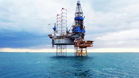 El intendente de Mar del Plata presentó un recurso de amparo para frenar la exploración petrolera en la Costa