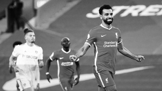 El Leeds de Bielsa jugó un buen debut, pero cayó ante el campeón Liverpool por 4-3 en su retorno a la Premier League