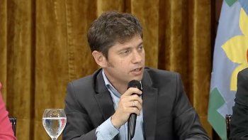 Un mayoritario grupo de acreedores de la Provincia aceptó la nueva propuesta de Kicillof y marca un paso relevante para evitar el default