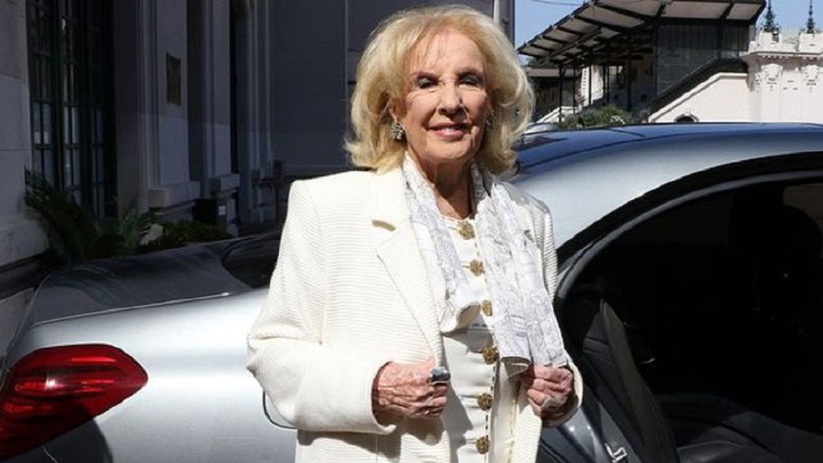 Lo último sobre la salud de Mirtha Legrand: fue trasladada a una habitación de internación general