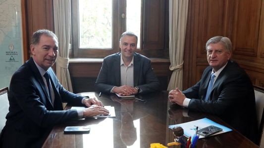 Diego Santilli recibió al gobernador de La Pampa para negociar el Presupuesto antes de las sesiones extraordinarias