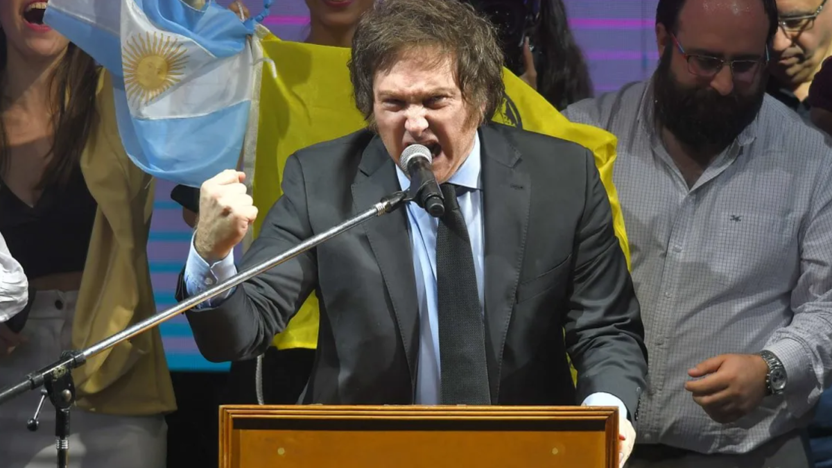 Macri y Bullrich quieren domesticar a Milei para que tenga chances de ganar el balotaje