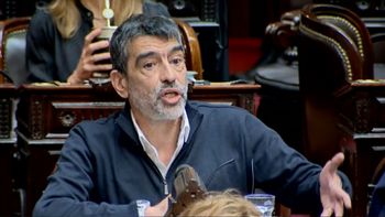 El Gobierno denunció a Tailhade por presunto espionaje tras sus dichos sobre la familia de Adorni