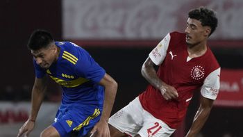 La noche lluviosa de Avellaneda tuvo a Boca como perjudicado y a Tello como protagonista
