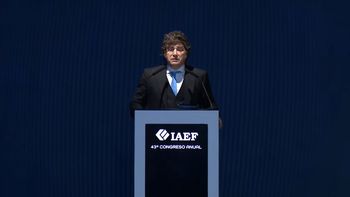 El Presidente y el ministro de Economía participan del cierre del 43° Congreso Anual del Instituto Argentino de Ejecutivos de Finanzas. (Foto: captura de pantalla)