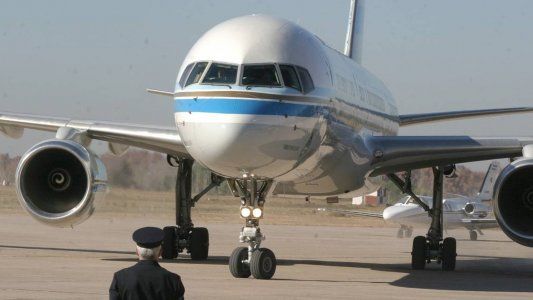 Un ex piloto del Tango 01 admitió haber trasladado bolsos, pero dijo que nunca vio dinero